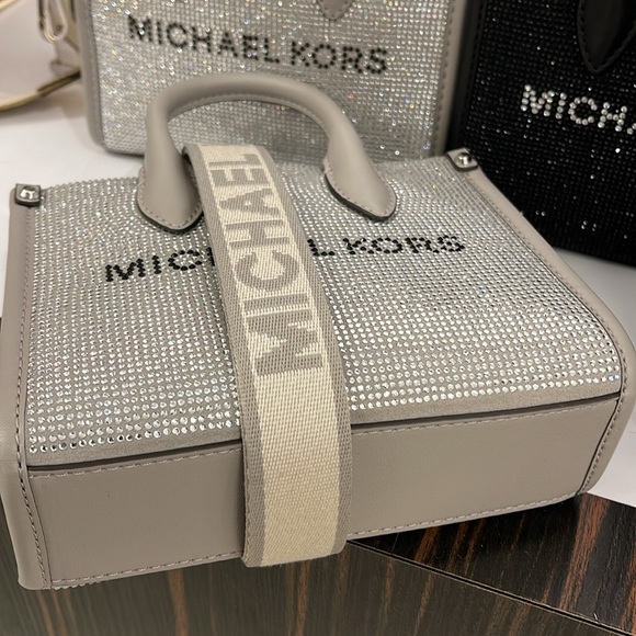 MICHAEL KORS MK
Mirella Extra-Small Logo XS Shopper XBody Leather Crossbody Bag - Picture 8 of 16